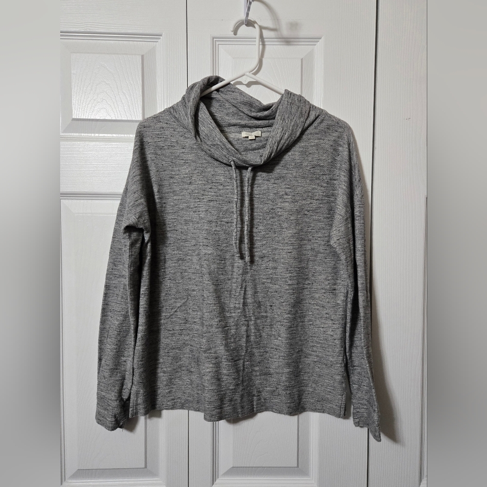 Gray Long Sleeve Shirt Cowl Neck w/Drawstring, Size Small, Excellent Condition